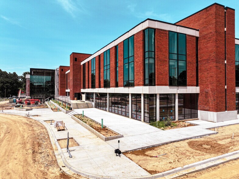 1212 Vollintine Ave, Memphis, TN à louer - Photo du bâtiment - Image 2 de 16