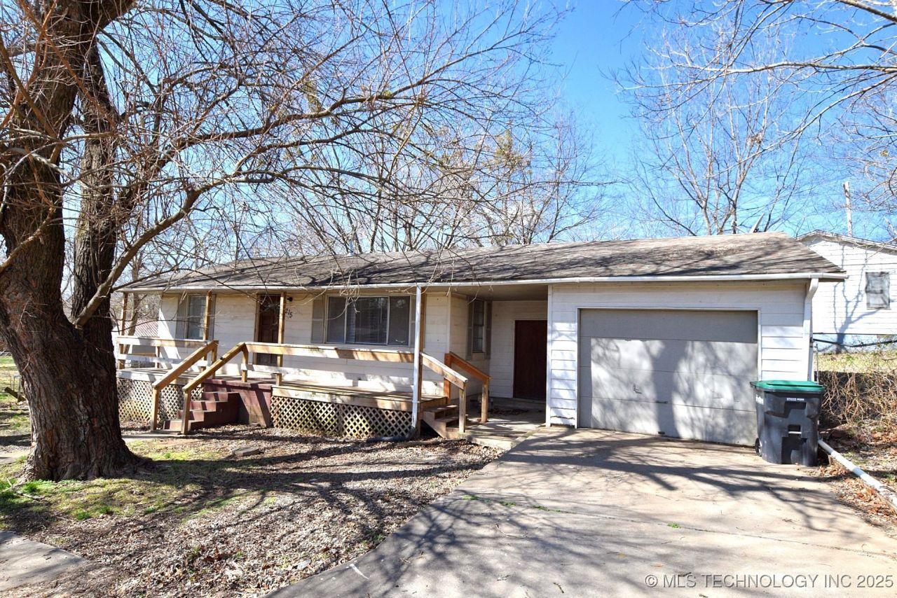 215 S Maple Ave, Tahlequah, OK à vendre Photo principale- Image 1 de 2