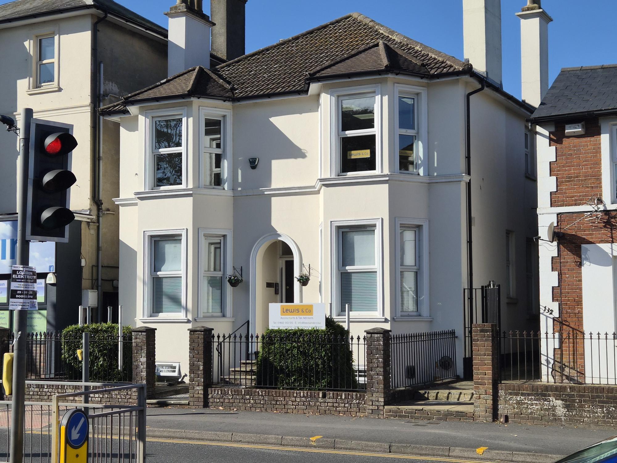 134 London Rd, Southborough for sale Building Photo- Image 1 of 8