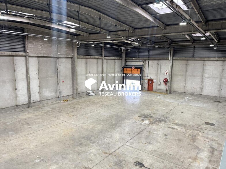 Industrial in Bobigny for lease - Interior Photo - Image 2 of 4