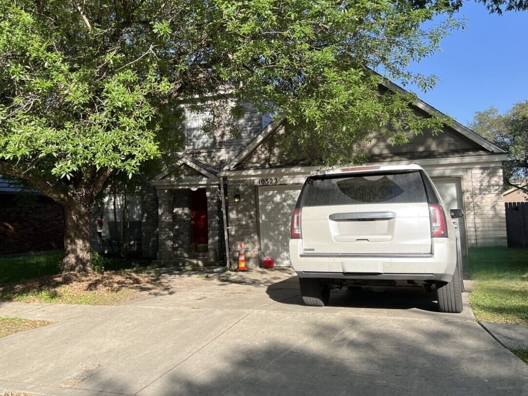 10322 Mustang Rdg, Converse, TX for sale Primary Photo- Image 1 of 2