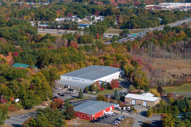 Plus de détails pour 9 Batchelder Rd, Seabrook, NH - Industriel à louer
