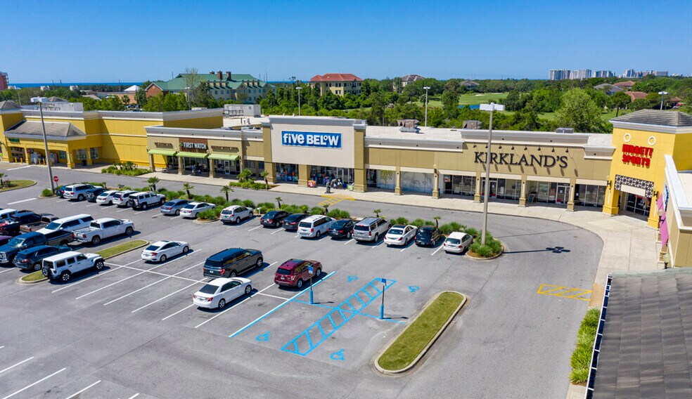 4425 Commons Dr E, Destin, FL for lease - Building Photo - Image 2 of 12