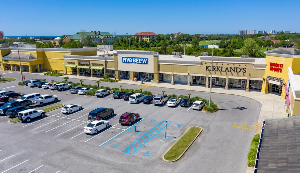 4425 Commons Dr E, Destin, FL à louer - Photo du bâtiment - Image 2 de 12