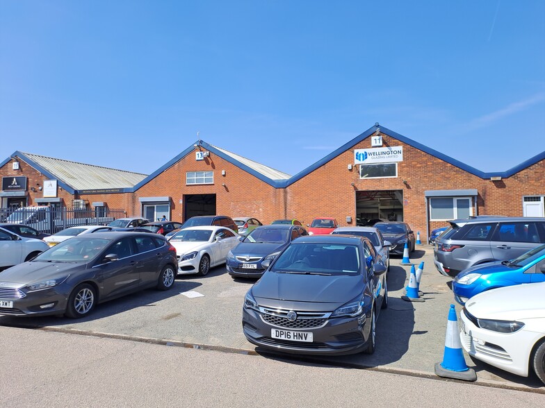 9-25 South Mundells, Welwyn Garden City for lease - Building Photo - Image 2 of 2