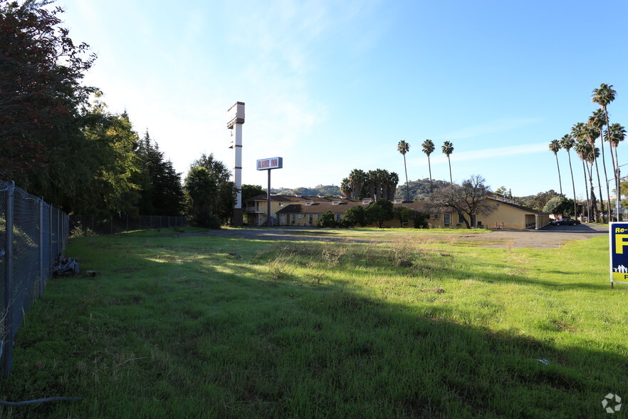 977 Merchant St, Vacaville, CA for sale - Primary Photo - Image 1 of 1