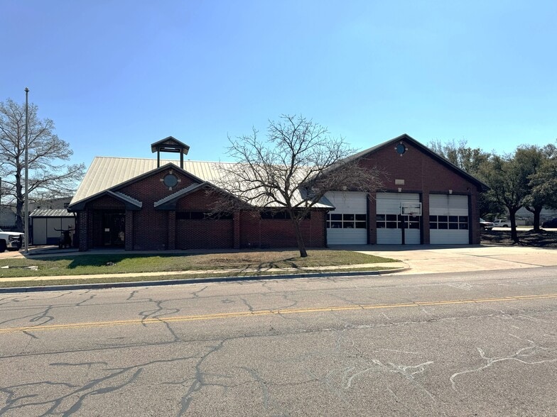 1991 Rawhide Dr, Round Rock, TX for sale - Building Photo - Image 2 of 12