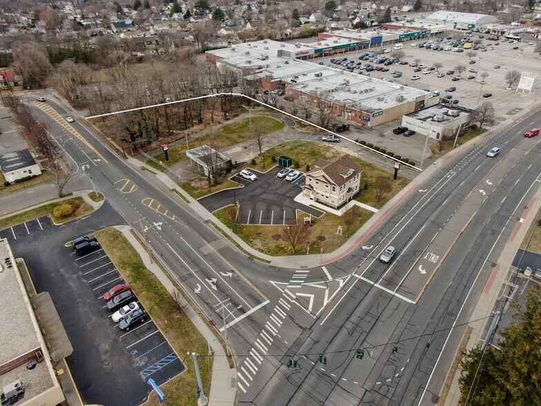 590 Route 112, Port Jefferson Station, NY for sale - Building Photo - Image 2 of 18