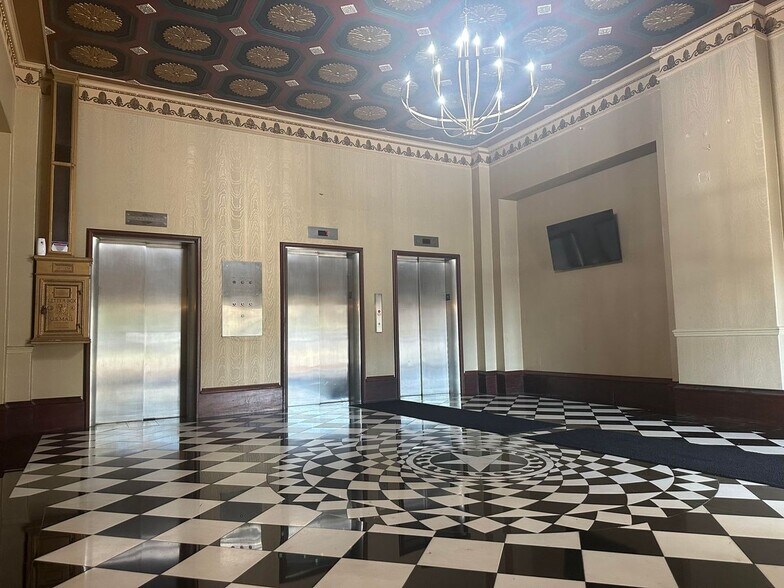 610 Marshall St, Shreveport, LA à louer - Photo intérieure - Image 3 de 11