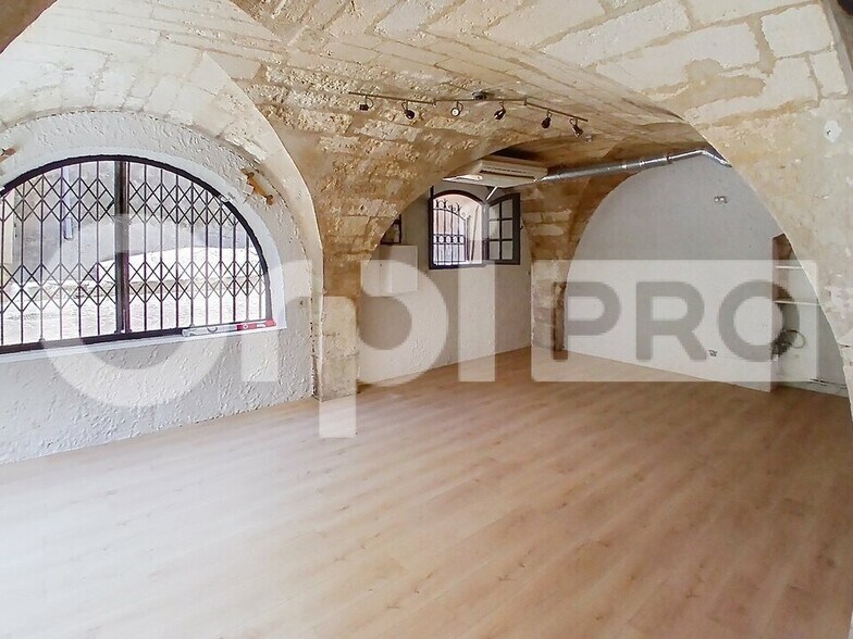 Retail in Mauguio for sale - Interior Photo - Image 2 of 5
