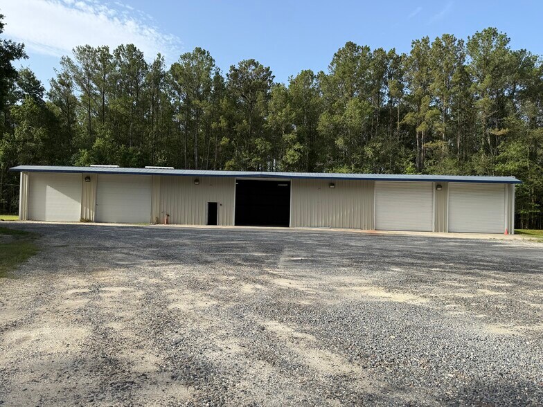 64 Sleepy Hollow Rd, Middleburg, FL à louer - Photo du bâtiment - Image 3 de 8
