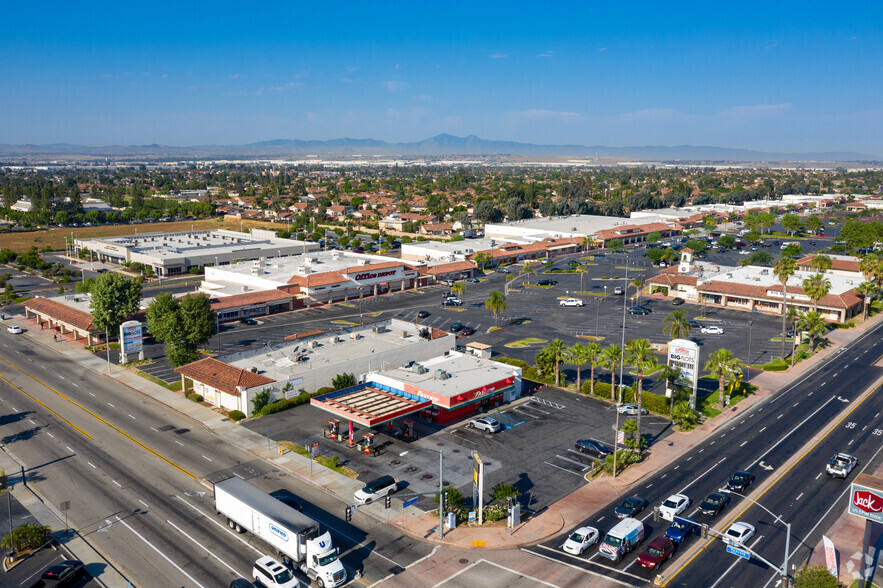 12591-23965 Sunnymead Blvd, Moreno Valley, CA for lease - Building Photo - Image 1 of 9