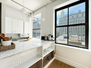 184 Fifth Ave, New York, NY for lease Interior Photo- Image 1 of 8