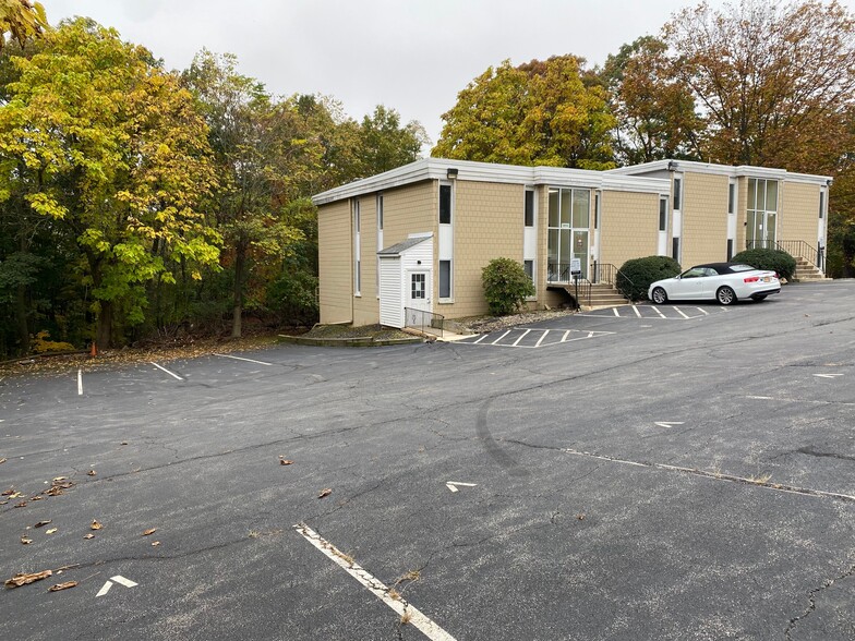 261 Mountainview Ave, Nyack, NY for lease - Building Photo - Image 3 of 6