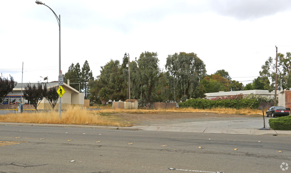 25 S Abbott Ave, Milpitas, CA à vendre - Photo du bâtiment - Image 1 de 1