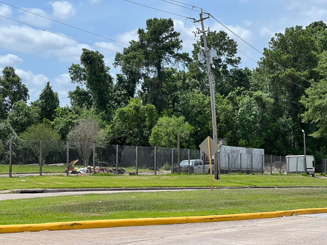 855 Normandy St, Houston, TX for sale Primary Photo- Image 1 of 21