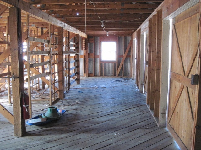 42765 Midland Trl E, White Sulphur Springs, WV à louer - Photo du bâtiment - Image 2 de 6