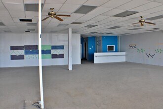 3333 Yarbrough Dr, El Paso, TX for lease Interior Photo- Image 2 of 12