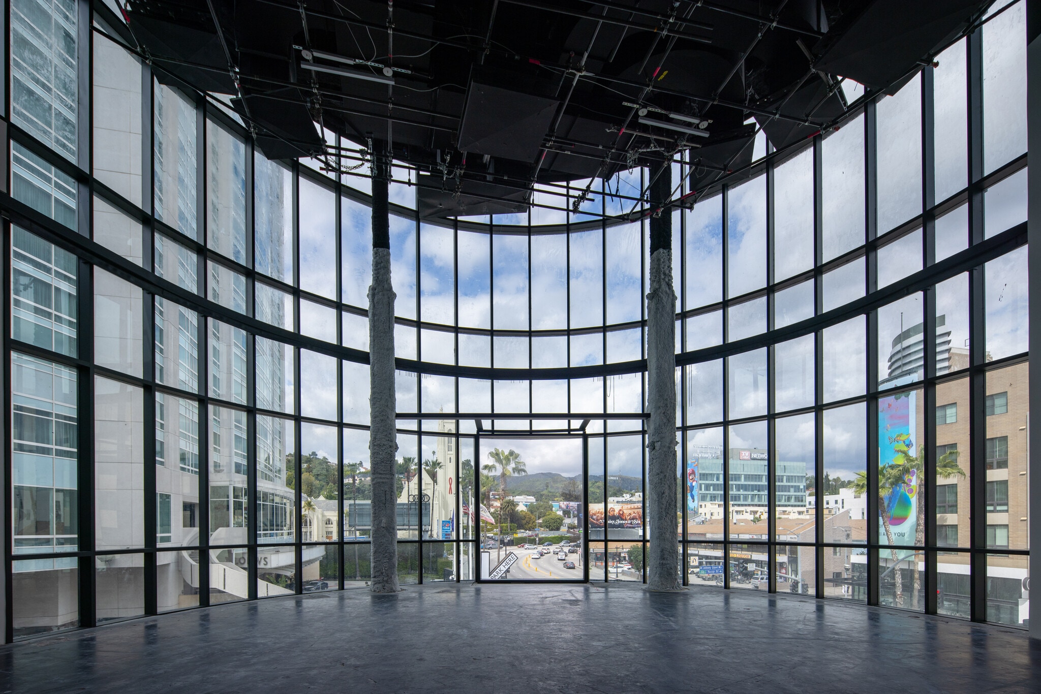 6801 Hollywood Blvd, Hollywood, CA for lease Interior Photo- Image 1 of 3