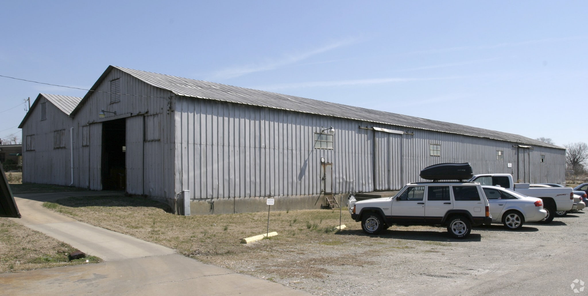 900E Jefferson Ave, Newport News, VA for lease Building Photo- Image 1 of 6