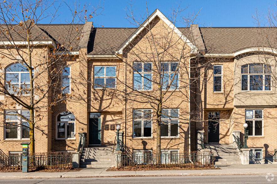 84 Centrepointe Dr, Ottawa, ON for sale - Primary Photo - Image 1 of 1