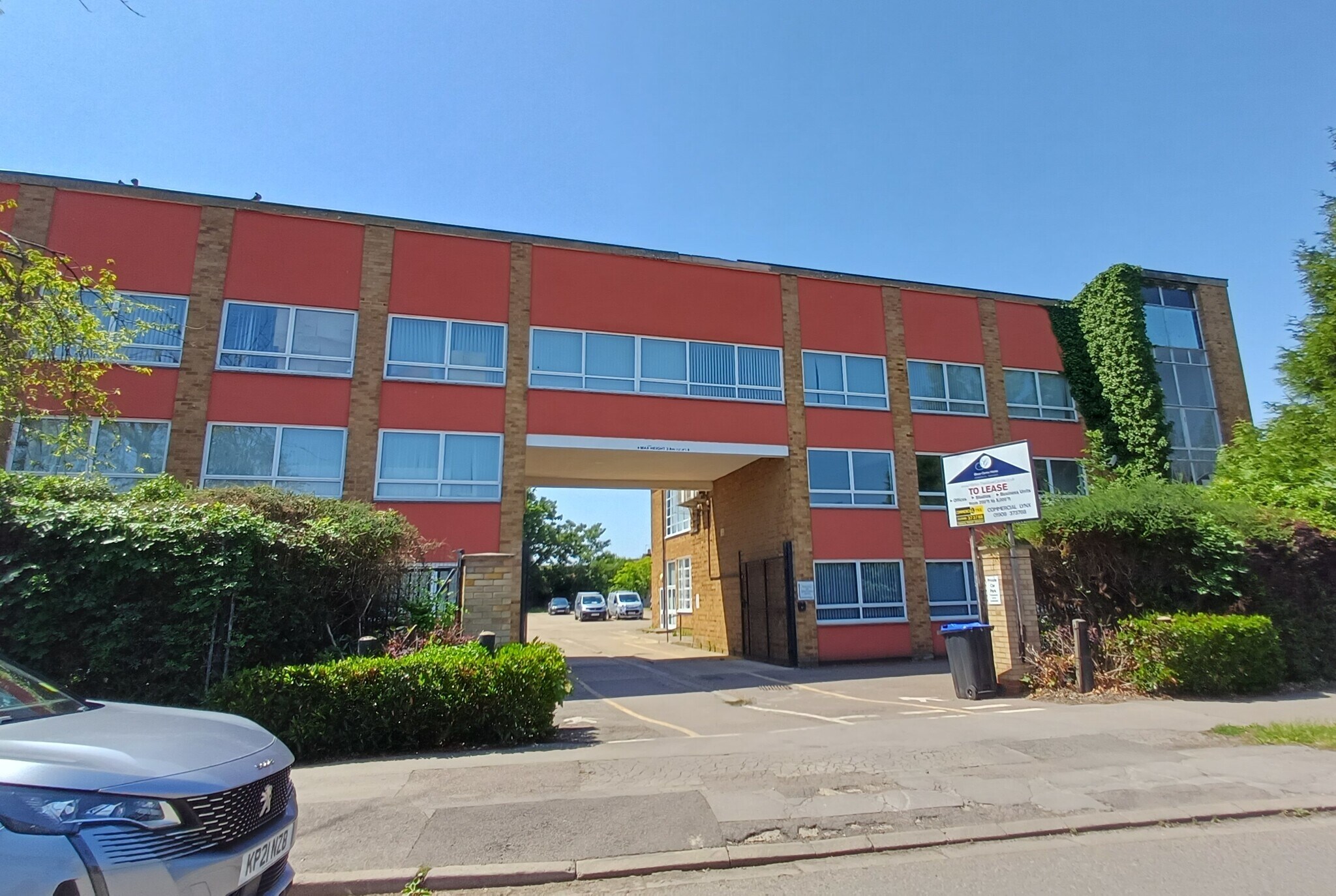 35-37 Bury Mead Rd, Hitchin à louer Photo du bâtiment- Image 1 de 2