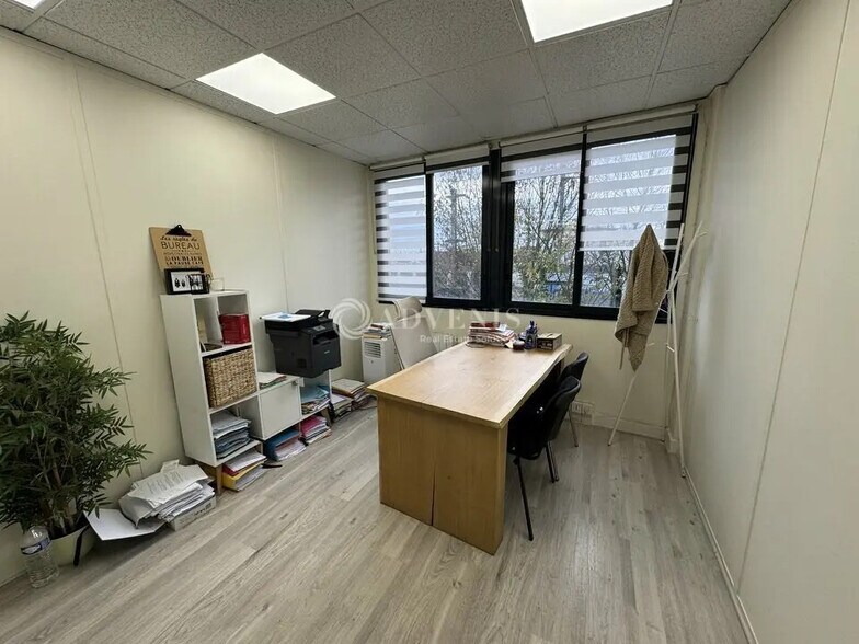 Bureau dans Goussainville à louer - Photo intérieure - Image 3 de 10