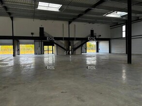 Flex in Villebon-sur-Yvette for lease Interior Photo- Image 1 of 4