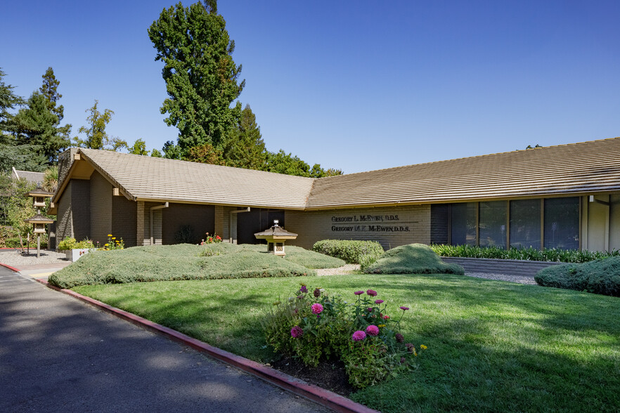 730 Howe Ave, Sacramento, CA for lease - Building Photo - Image 2 of 11