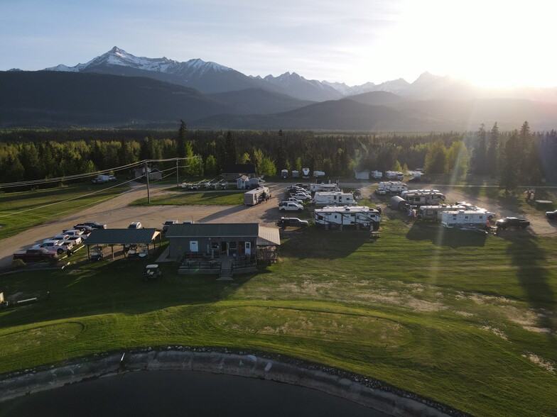 1125 Hwy 5, Valemount, BC à vendre - Photo du b timent - Image 1 de 20