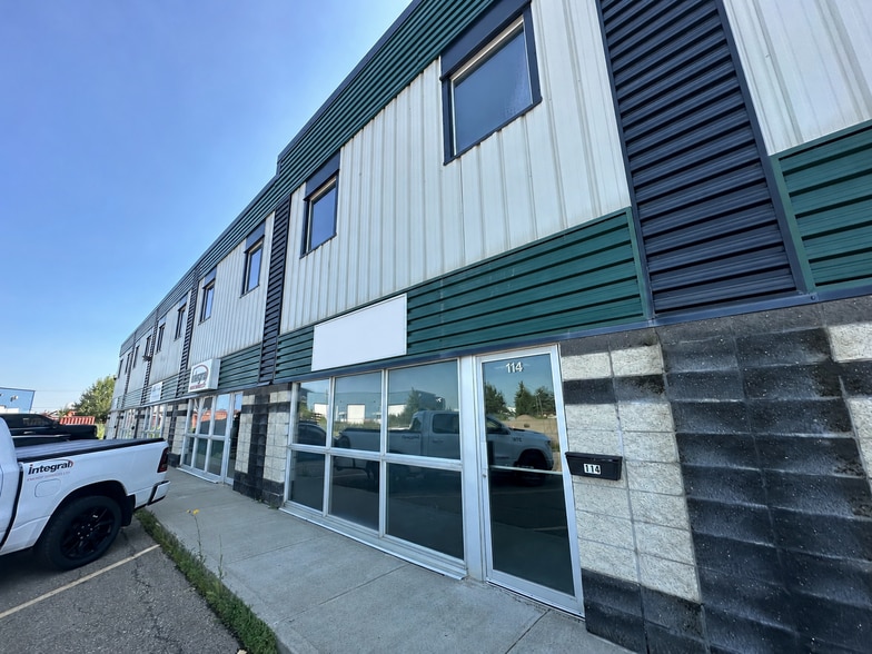 11128 83rd Ave, Fort Saskatchewan, AB for sale - Building Photo - Image 1 of 5