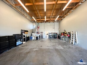 11126 I Ave, Hesperia, CA for lease Interior Photo- Image 2 of 4