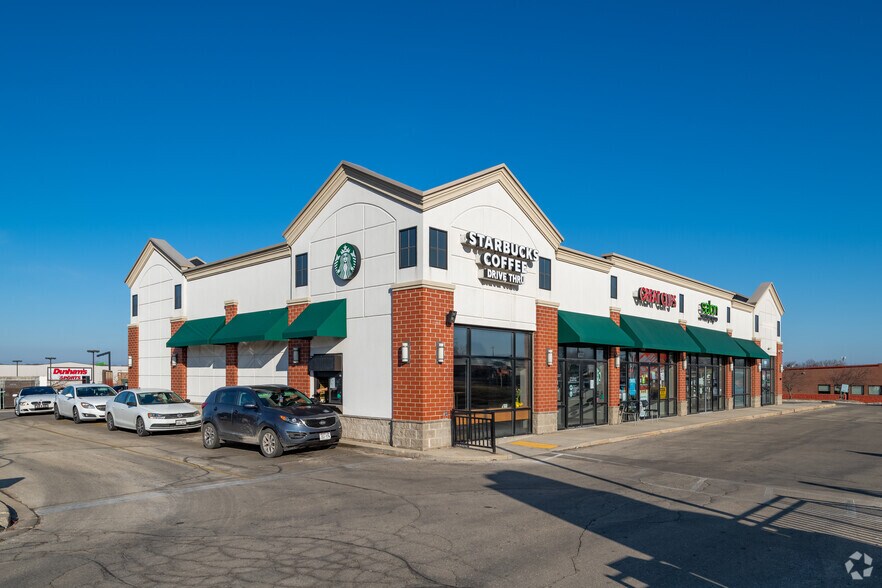 6489-6525 S 27th St, Franklin, WI à louer - Photo du bâtiment - Image 2 de 4