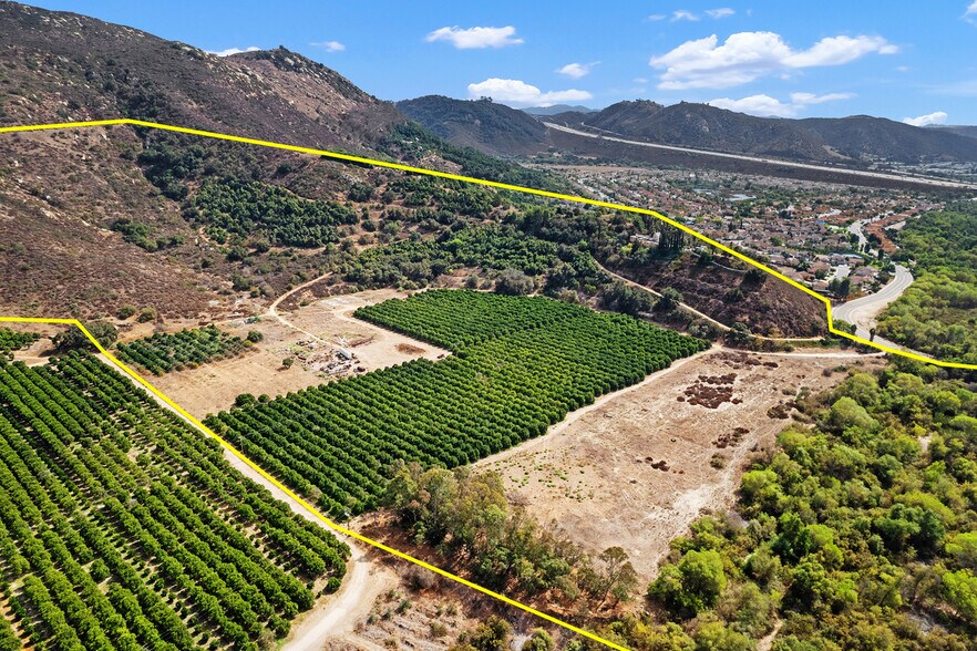 3264 Shearer Xing, Fallbrook, CA à vendre - Photo principale - Image 1 de 27