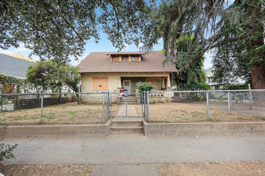 366 E Orange Grove Blvd, Pasadena, CA à vendre - Photo du bâtiment - Image 3 de 34