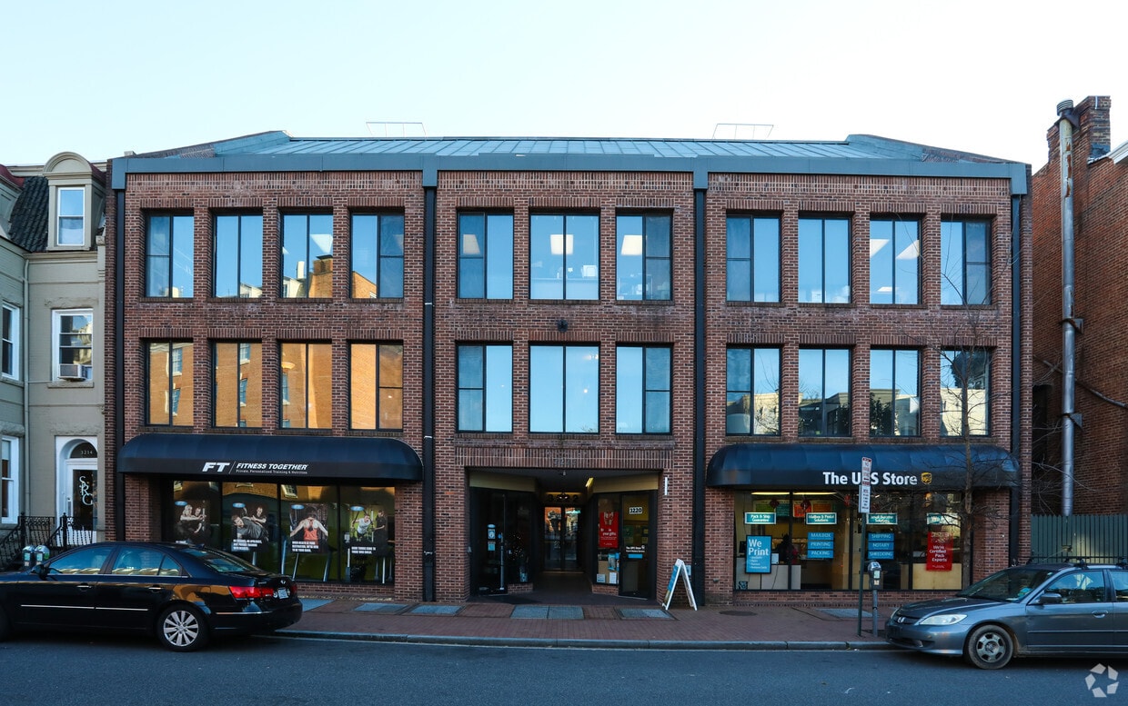 3222 N St NW, Washington, DC for lease Primary Photo- Image 1 of 9