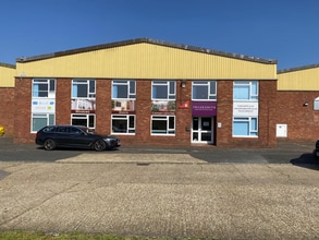 8 Station Road Industrial Estate, Hailsham for lease Building Photo- Image 2 of 5