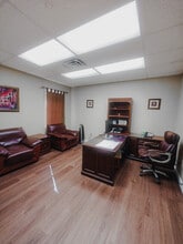 1815-1823 Health Care Dr, New Port Richey, FL for lease Interior Photo- Image 1 of 10
