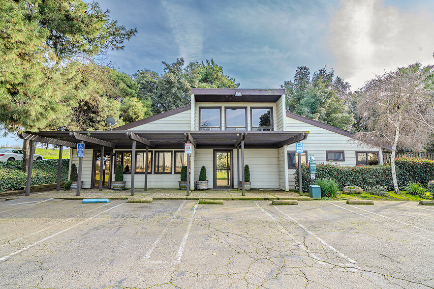 20 S Stearns Rd, Oakdale, CA for sale - Building Photo - Image 1 of 32