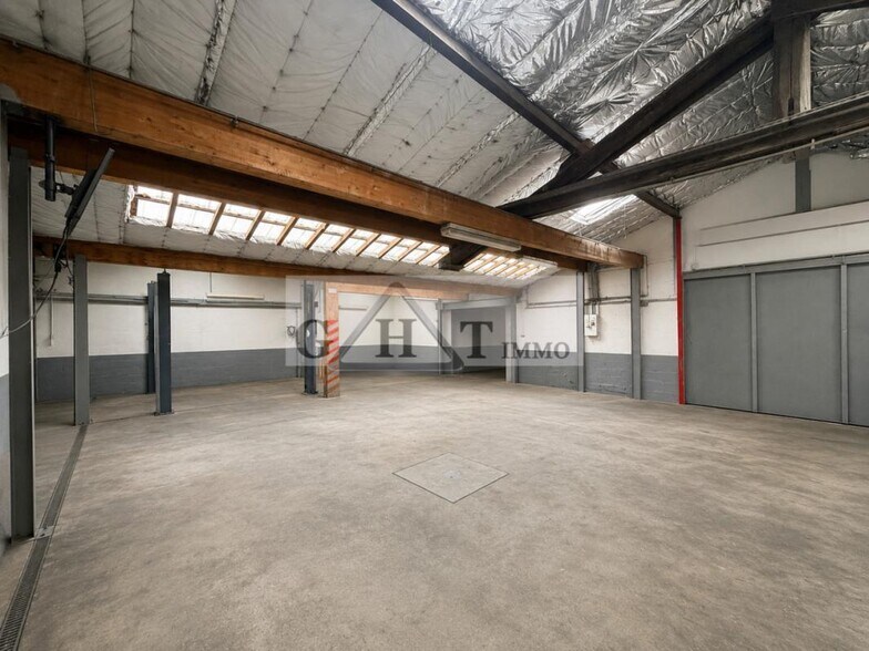 Industrial in Le Perreux-sur-Marne for sale - Interior Photo - Image 2 of 6