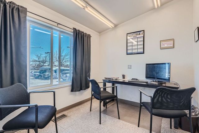 6401 Federal Blvd, Denver, CO for lease - Interior Photo - Image 3 of 6