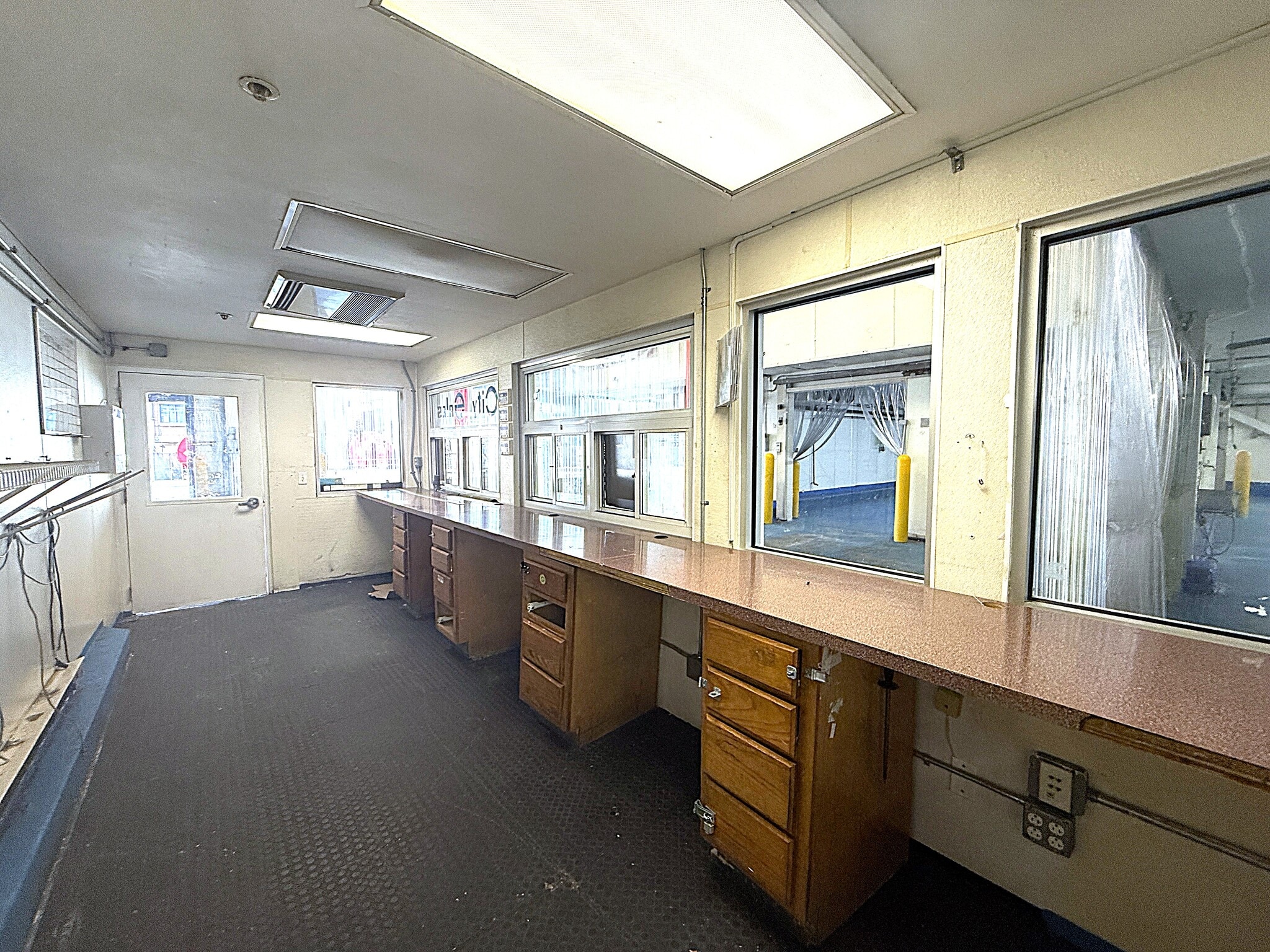 310-312 Northern Ave, Boston, MA for lease Interior Photo- Image 1 of 15