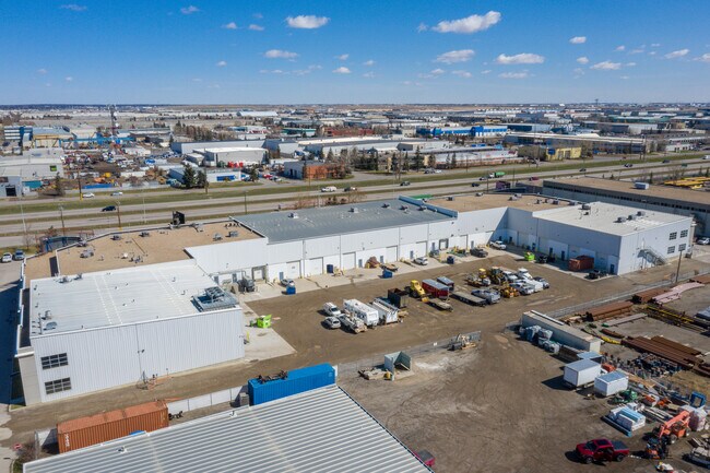 Plus de détails pour 4511 Glenmore Trl SE, Calgary, AB - Flex à vendre