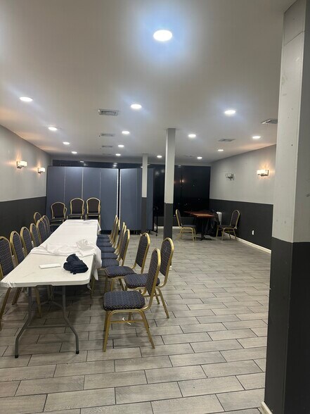 11812 Atlantic Ave, South Richmond Hill, NY for lease - Building Photo - Image 3 of 9