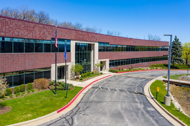 More details for 375 Bishops Way, Brookfield, WI - Office, Industrial for Lease