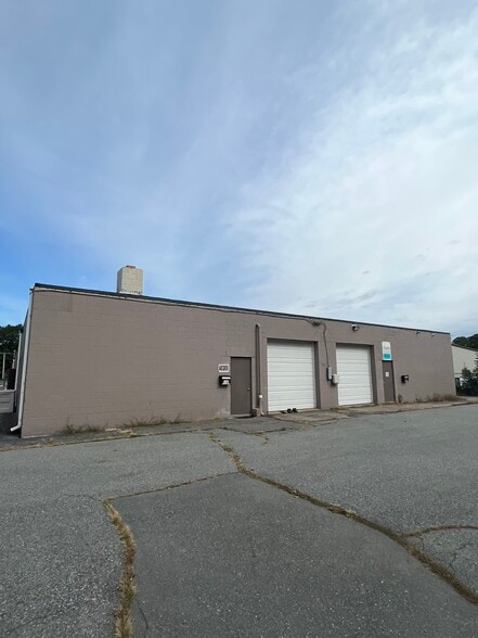 50 Minnesota Ave, Warwick, RI for lease - Building Photo - Image 3 of 9