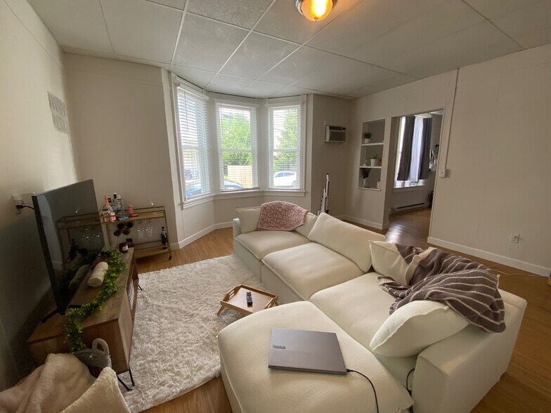 133 Cattell St, Easton, PA à vendre - Photo du bâtiment - Image 2 de 21