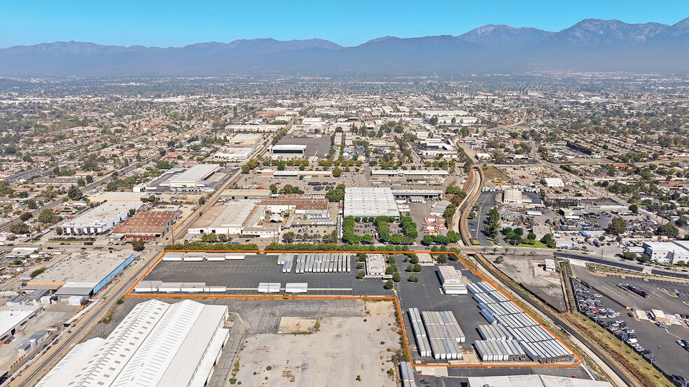 1408 E Franklin Ave, Pomona, CA à louer - Photo du bâtiment - Image 1 de 4