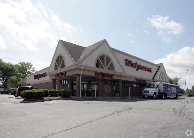 4003 Madison Ave, Indianapolis, IN for sale - Building Photo - Image 3 of 10