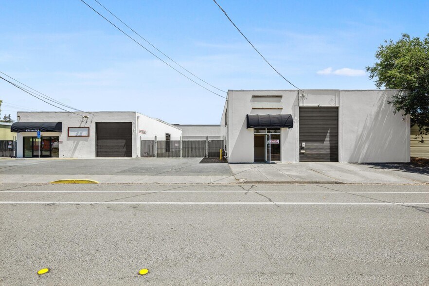 2475-2487 Bluebell Dr, Santa Rosa, CA à vendre - Photo du bâtiment - Image 2 de 70